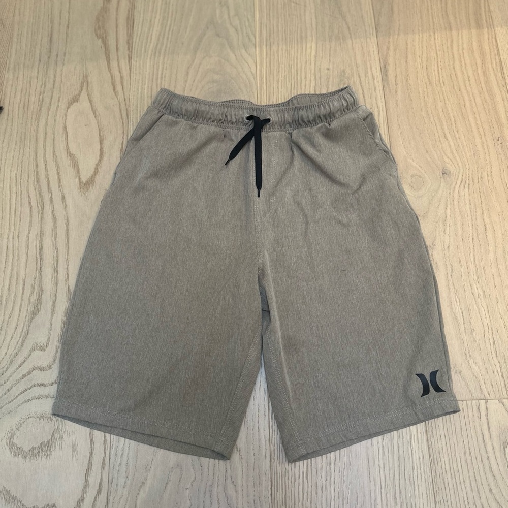 Kids Hurley khaki shorts